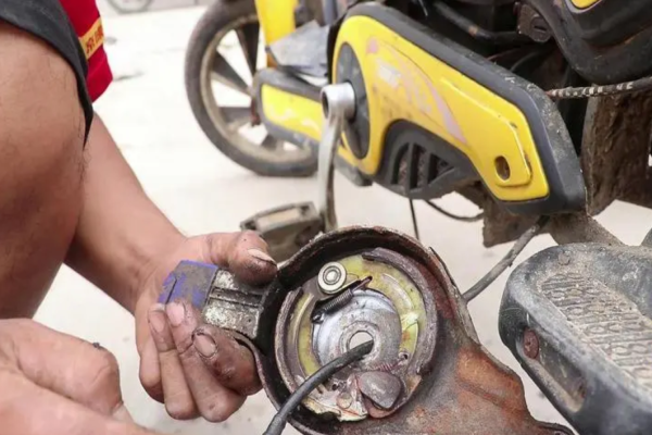 新竹市电动车刹车故障